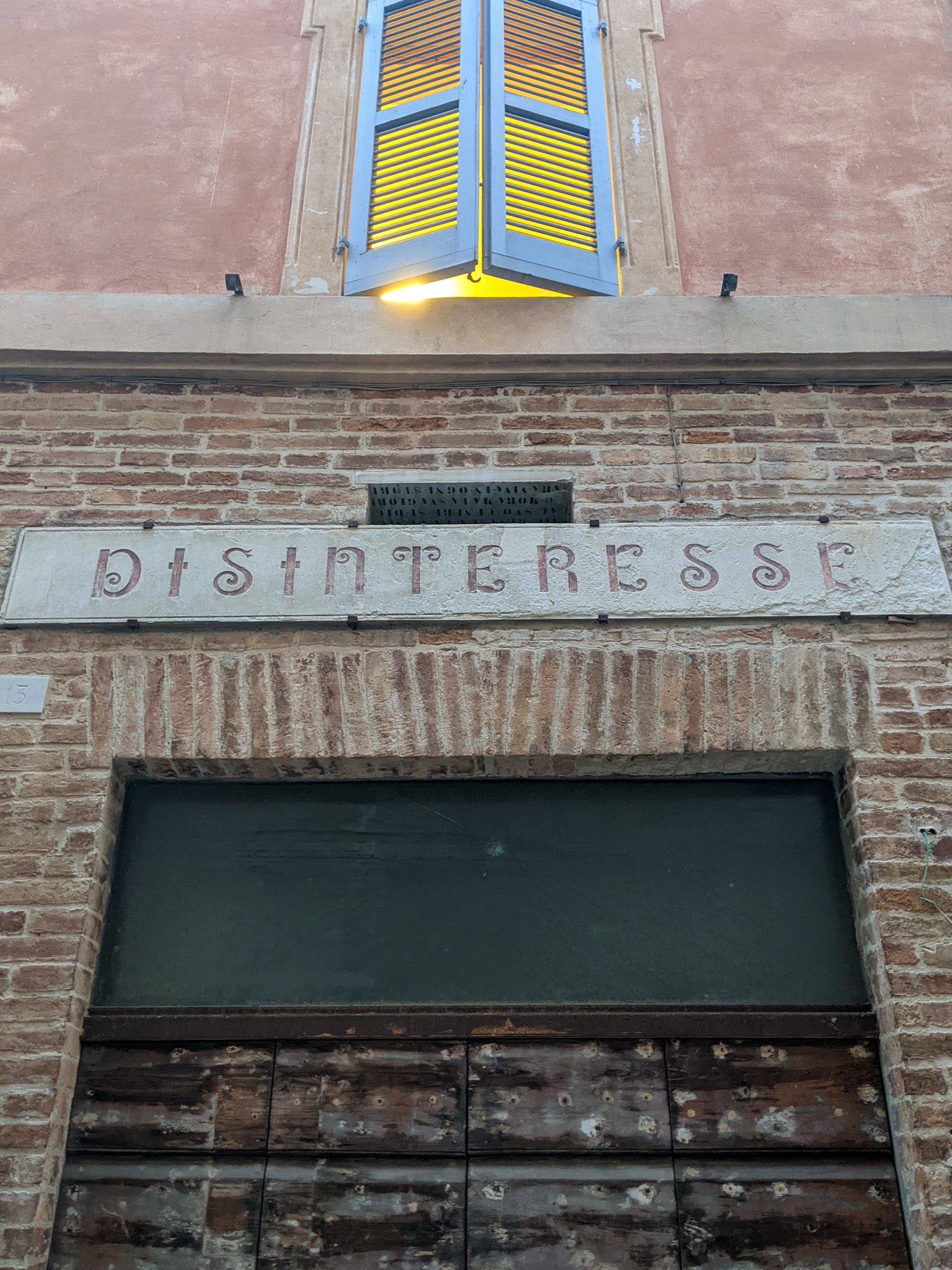 Disinteresse