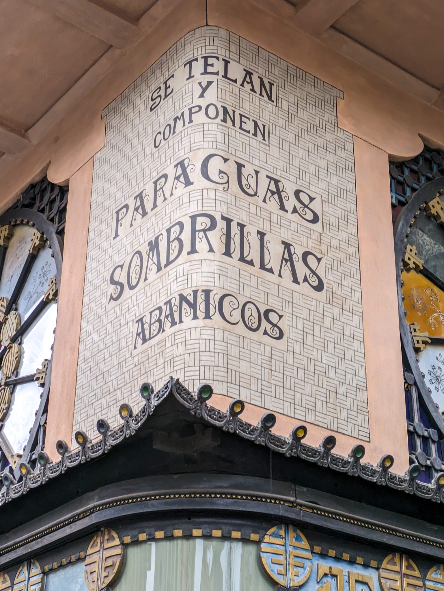 Se Telan Y Componen Para Guas Sombrillas Abanicos