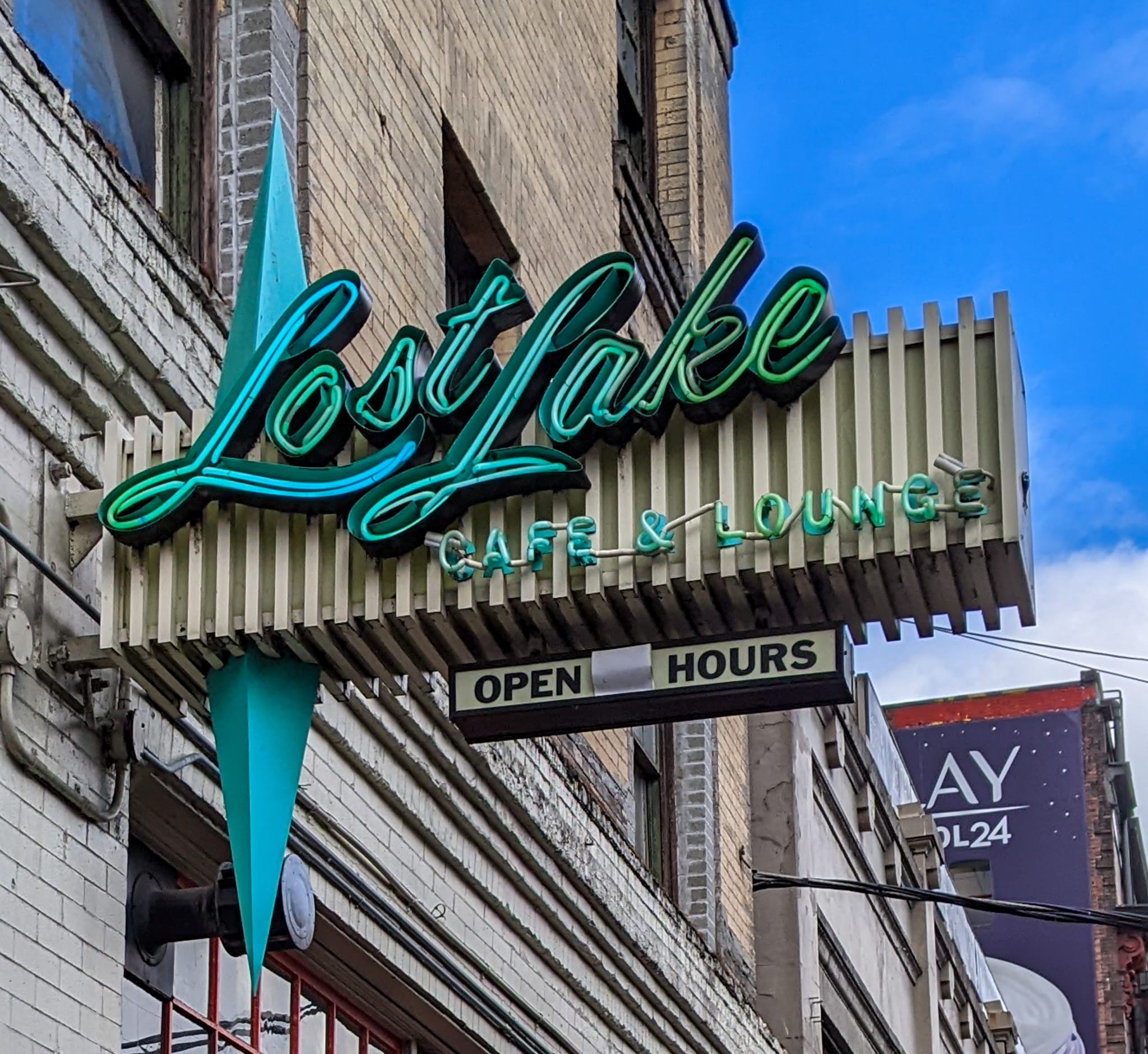 Lost Lake Cafe & Lounge
