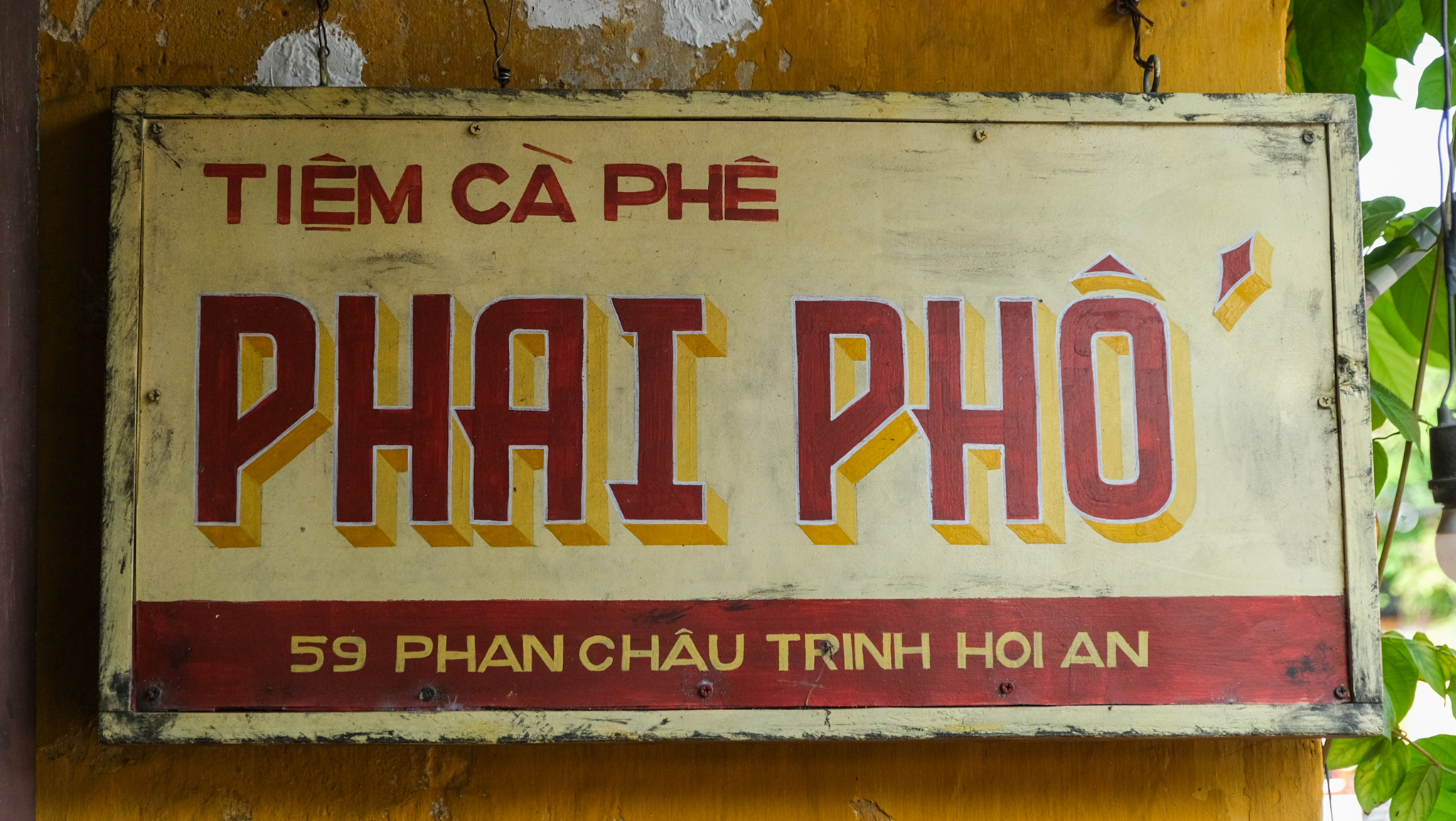 Tiềm Cà Phe Phai Phố