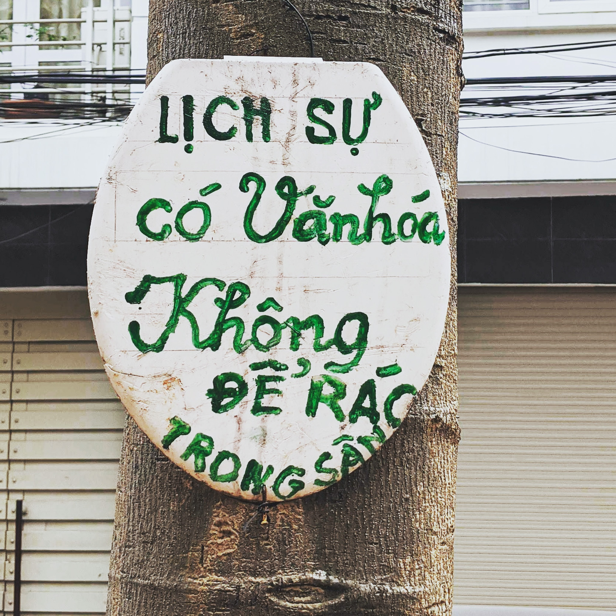 Lịch Sự Có Văn Hóa Không Để Rác Trong Sân