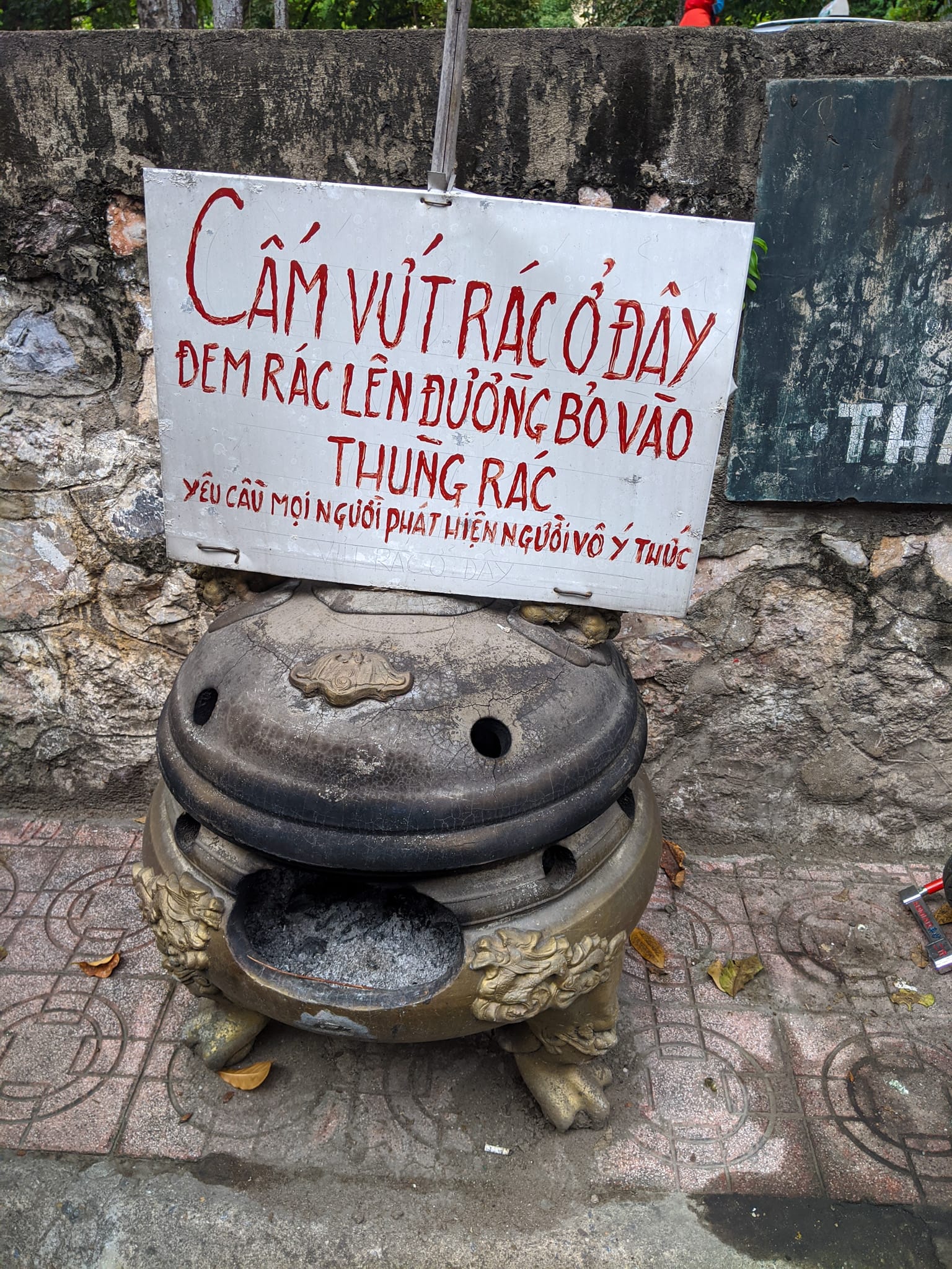 Cấm Vứt Rác Ở Đây